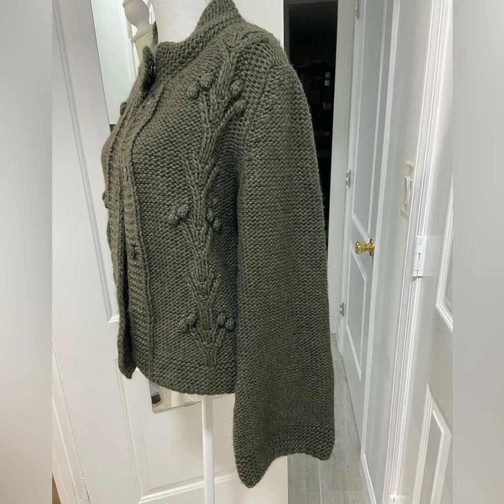 NWOT Elsamanda Made in Italy Cozy Olive Green Knit Sweater - Picture 3 of 7